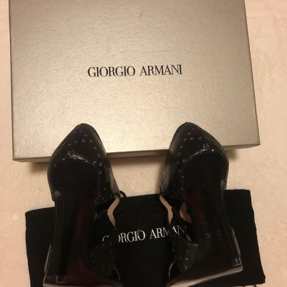 Giorgio Armani Black & Red Heels size 39 🌸. - Picture 4 of 8